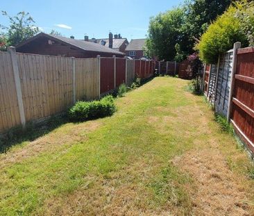 3 bedroom end of terrace house to rent - Photo 3