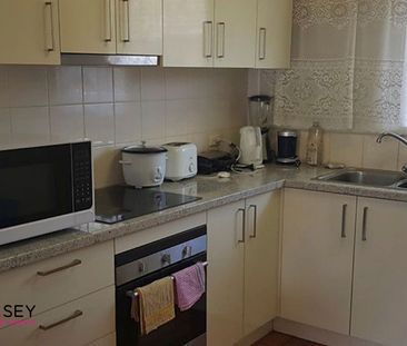 1/28 Orange Grove, Bayswater - Photo 2