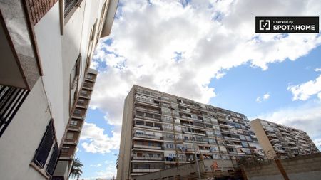 valencia, Valencian Community 46009 - Photo 3