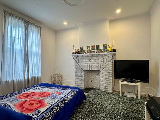 4095 Boul. Décarie, Montréal (Côte-des-Neiges, QC H4A - Photo 1