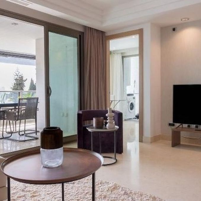 Luxury Flat for rent in The Golden Mile, Spain - Photo 1