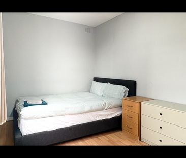 Room in a Shared Flat, Herbert House, E1 - Photo 1