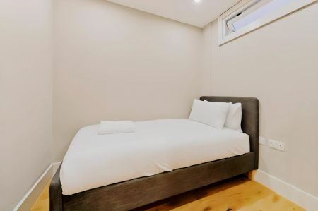 2 Bed 1 Bath, Flat 8 Ocean House, 365 - Photo 4