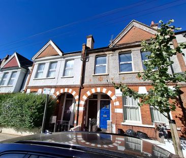 Salterford Road, London SW17 - Photo 1