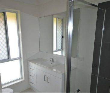 Brilliant Family Sized Home - Photo 2