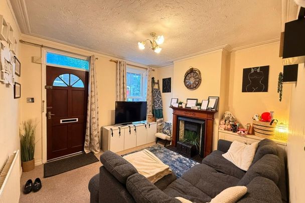 Salisbury Road - Photo 1