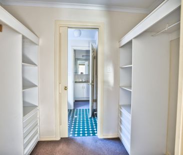 Spacious home in convenient location - Photo 1