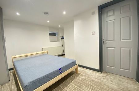 James Street, Blackburn. Lancs. BB1 6BE - Photo 4