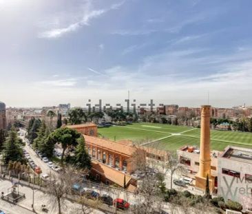 Alquiler de ático en Calle Santa Engracia - Photo 4