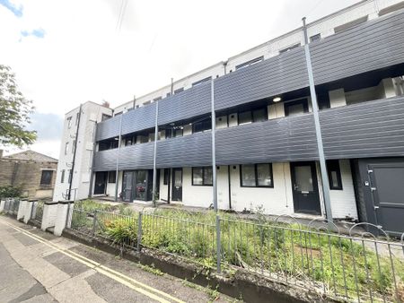 West Parade Flats, Halifax - Photo 2