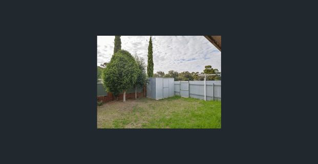 Comfy unit in great location - Photo 1