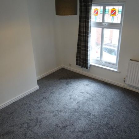 2 bedroom House To Let - Photo 3
