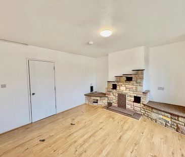 4 bedroom semi-detached house to rent - Photo 2