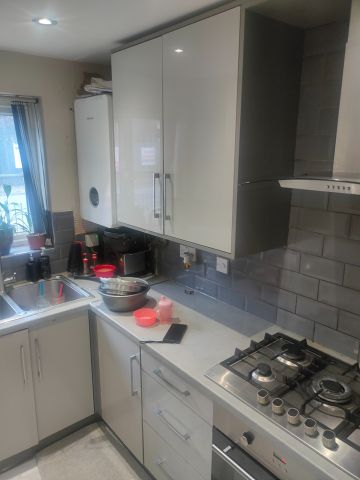 3 Bed Terraced House, Manchester, M8 - Photo 4