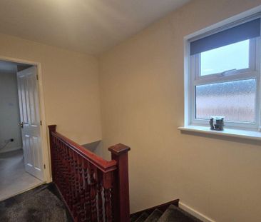 2 bedroom semi-detached house to rent - Photo 6