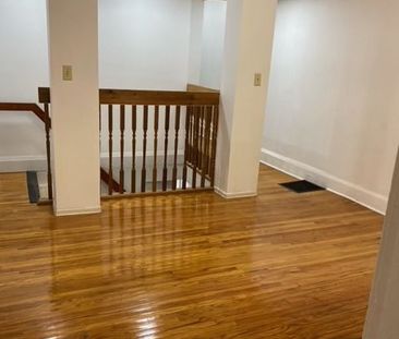 For Lease - 531 Woodbine Avenue Unit# Lower Unit, Toronto, Ontario - Photo 4