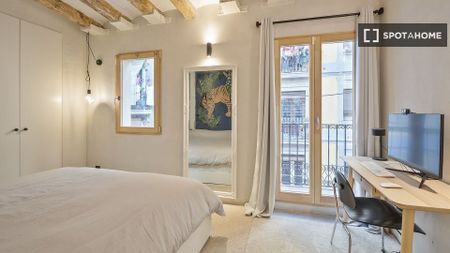 barcelona, Catalonia 08003 - Photo 4