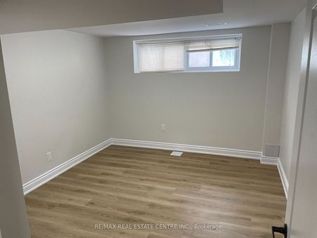 For Lease - 37 Edgemont Drive Unit# Lower, Brampton, Ontario - Photo 3