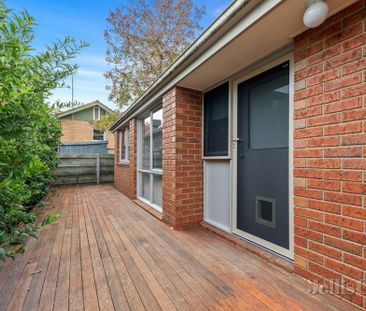 7 Davies Street, Rosanna - Photo 6