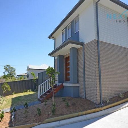 1/138 Croudace Road, Elermore Vale NSW 2287 - Townhouse For Rent | Domain - Photo 4