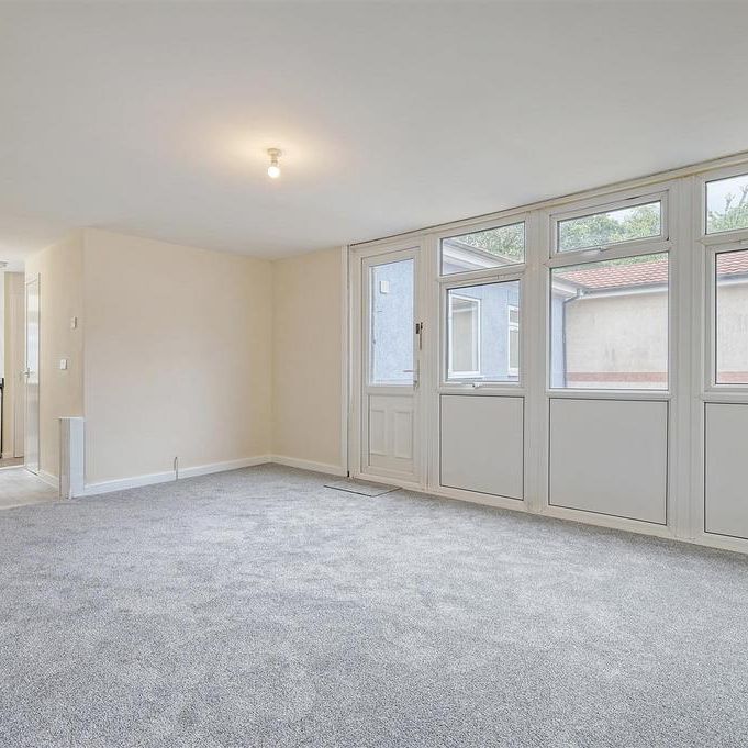 2 bedroom semi-detached bungalow to rent - Photo 1