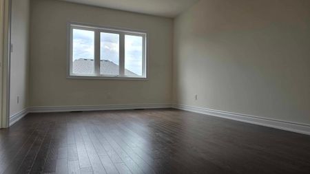 Upper level 4 bedroom home for rent Barrie/Springwater - Photo 5