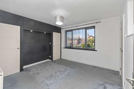 Fearnhead Lane, Fearnhead, WA2 - Photo 3