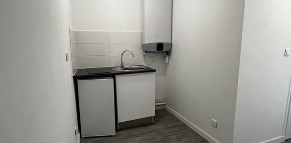 Location Appartement 1 pièce 21m² ORLEANS 45000 - Photo 2
