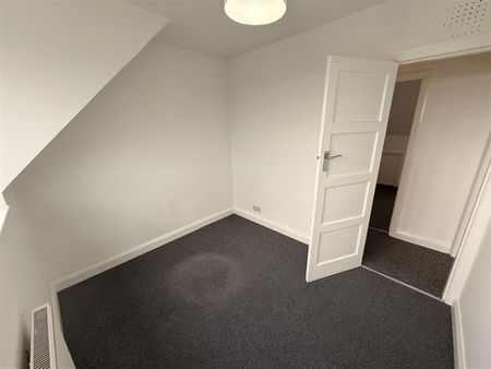 Cross Lane, Bebington, CH63 3AL - Photo 4