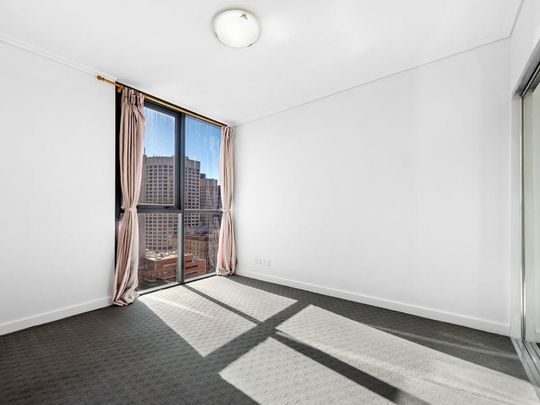 ULTRA MODERN INNER CITY APARTMENT - Photo 1