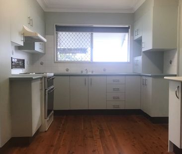 Three Bedroom Home with Detached Studio - Photo 2
