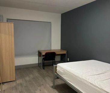 250 PHILLIP STREET - Photo 2