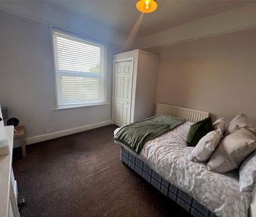 3 bedroom apartment to rent - Photo 5