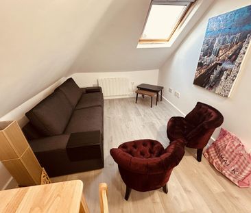 2 bedroom flat to rent - Photo 5