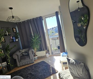 Linz/Urfahr: Dachgeschosswohnung mit 2-Zimmern, Balkon und Tiefgara... - Foto 2