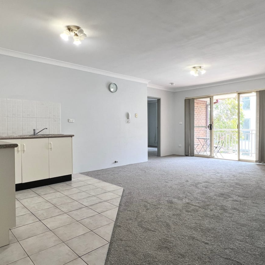 Cosy Two Bedroom Unit - Photo 1