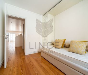 3 room luxury Duplex for rent in Lisbon, Portugal - Photo 1