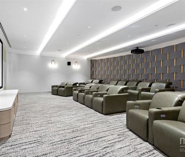 3803/560 Lonsdale Street - Photo 2