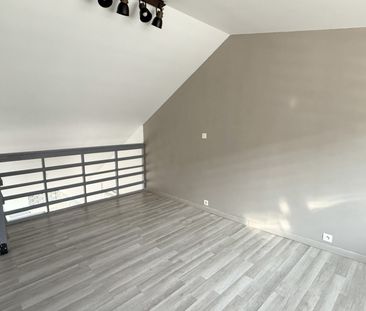 Location Maison 1 pièce 47m² HENIN BEAUMONT 62110 - Photo 2