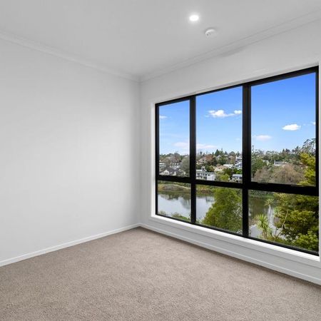 13/1152 Victoria Street - Photo 3