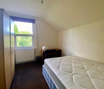 5 bedroom terraced house to rent - Photo 2