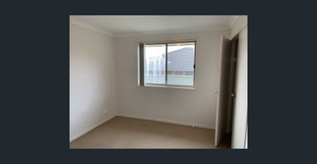 FOUR BEDROOM FAMILY HOME - GREAT LOCATION - Photo 5