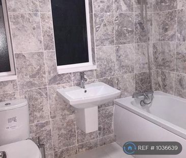 1 bedroom in a house share to rent - Photo 6