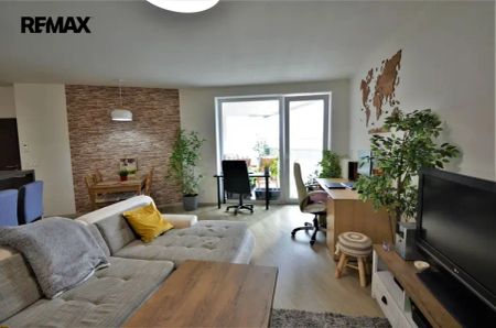 Pronájem bytu 2+kk, 72,4 m - Fotografie 2