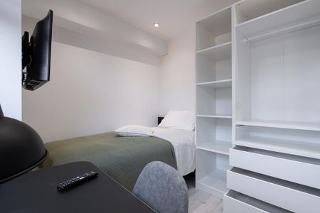 2 bedroom semi-detached house to rent - Photo 3