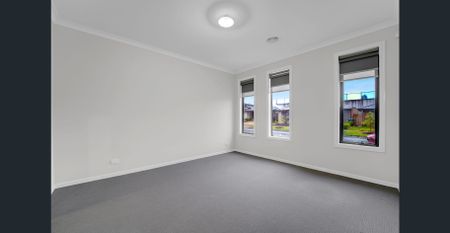 Modern Family Living in the Heart of Upper Point Cook!! - Photo 3