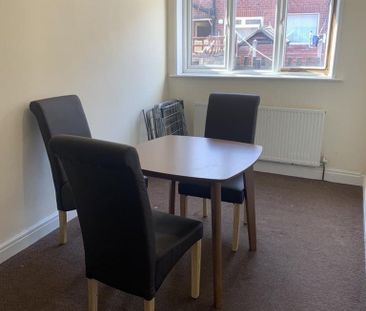 3 bedroom terraced house to rent - Photo 5