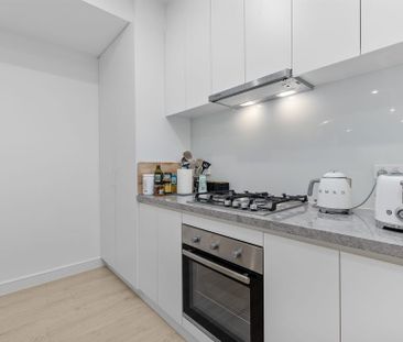 Modern Style and Comfort in Central Boronia - Photo 5