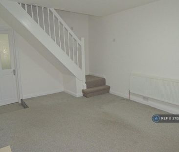 3 bedroom terraced house to rent - Photo 2
