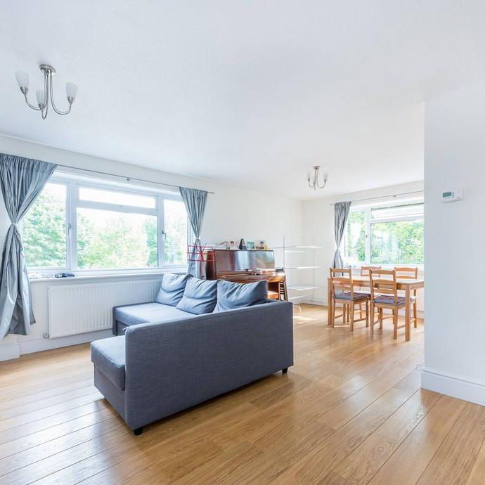 2 bedroom flat to rent - Photo 1